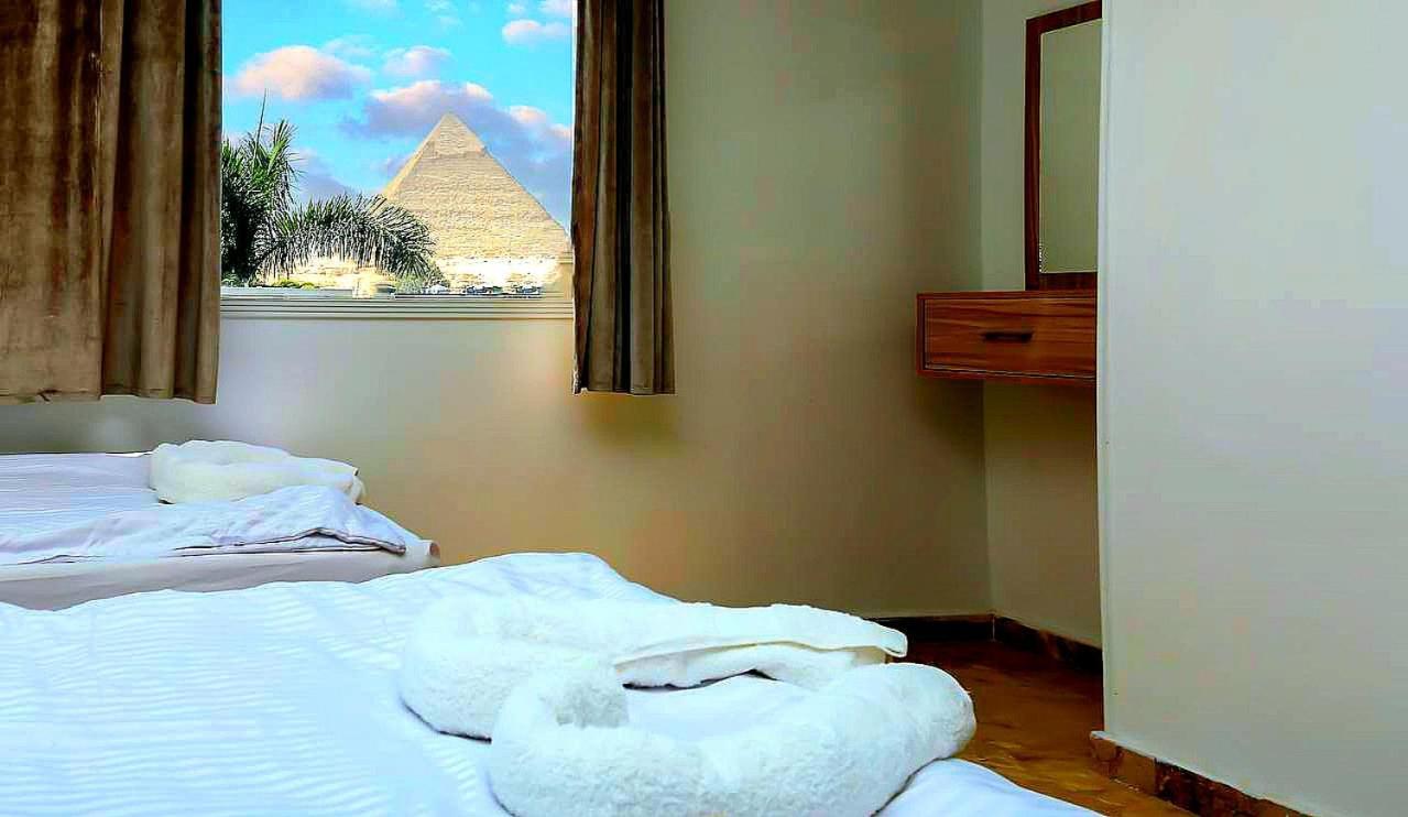 Magic Pyramid Hotel Kairo
